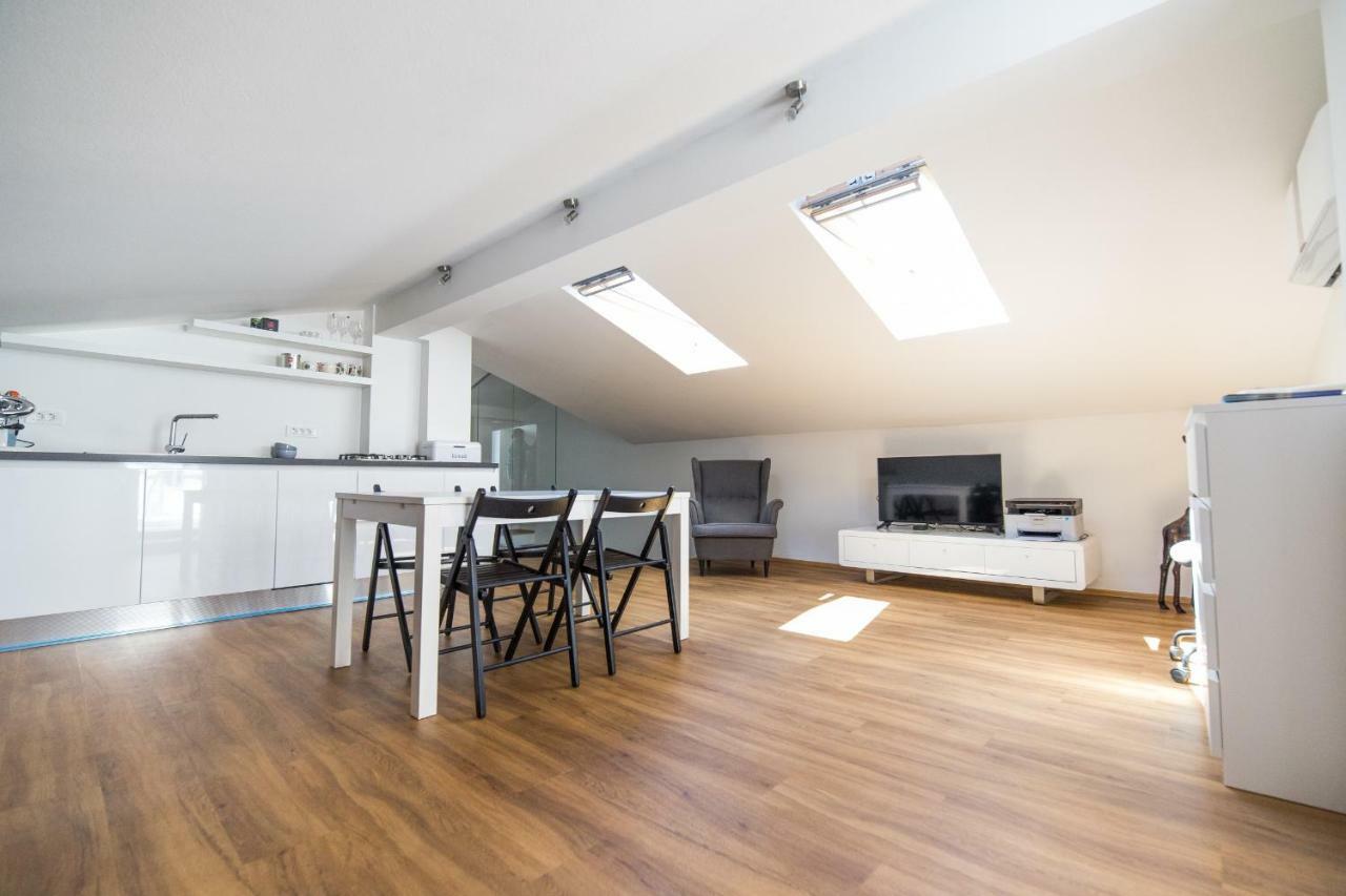 Apartment Ana Копер Экстерьер фото